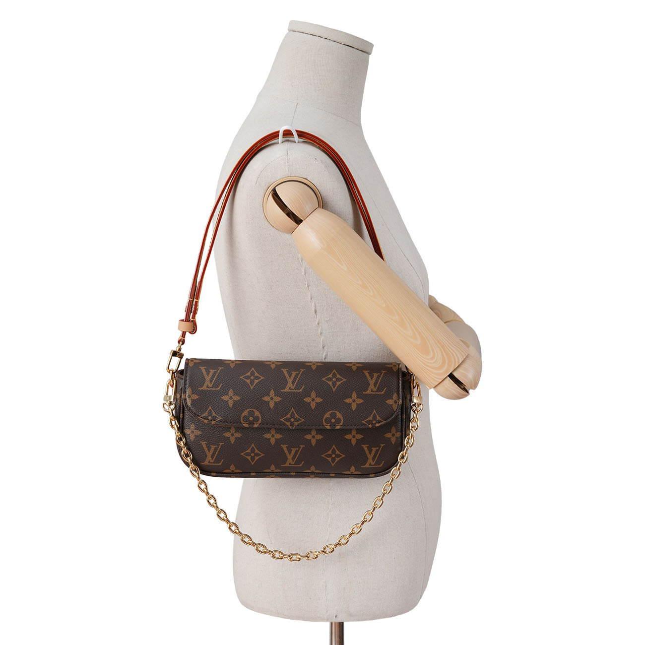 LOUIS VUITTON(USED)루이비통 M81911 월릿 온 체인 아이비